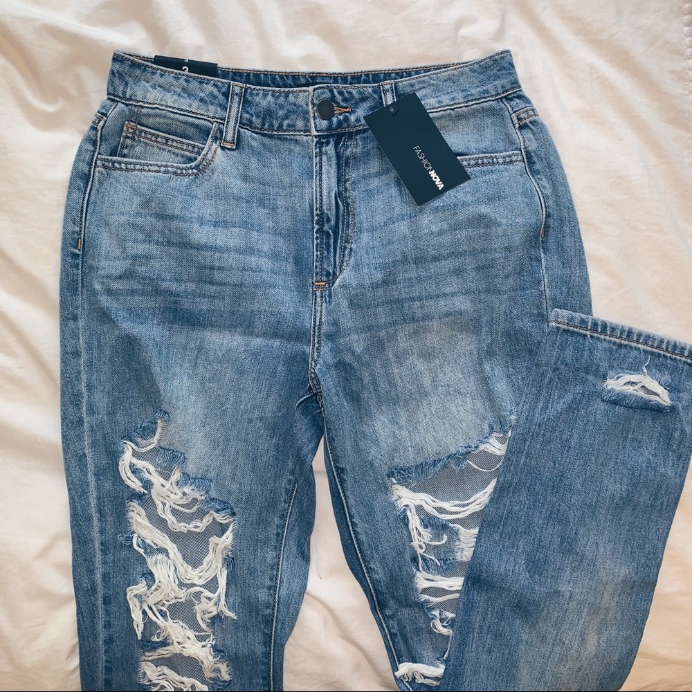 “Jax Distressed High Rise Boyfriend Jeans” Size 3